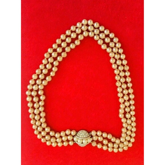 Vintage Marbella 3-Strand Glass Faux Pearl Necklace with Clear Rhinestone Clasp - Picture 4 of 12